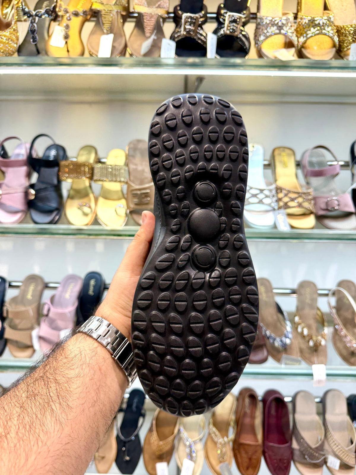 STRIKER CUT SHOE FULL BLACK