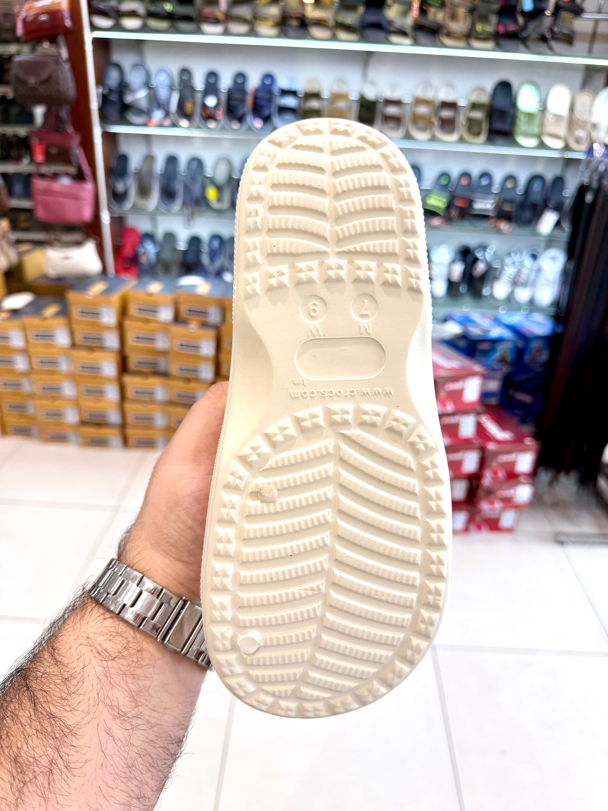 CROCS SLIDES BEIGE