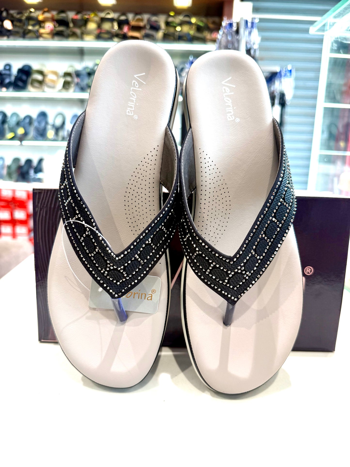 VELORINA V SHAPE BLACK COLOUR