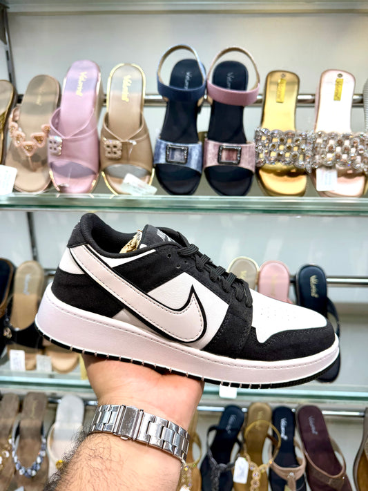 SNEAKERS NIKE BLACK/WHITE