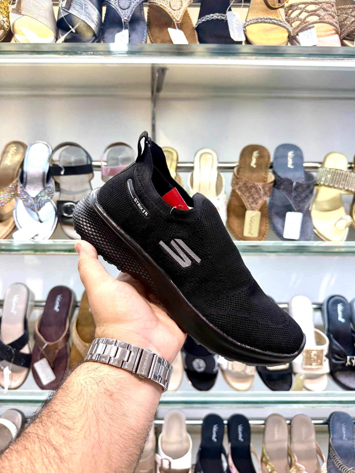 STRIKER FULL BLACK SPORTS SHOE