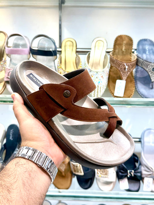 WALTAIR HAPPENSTANCE BEIGE/BROWN FINGER STYLE MODEL