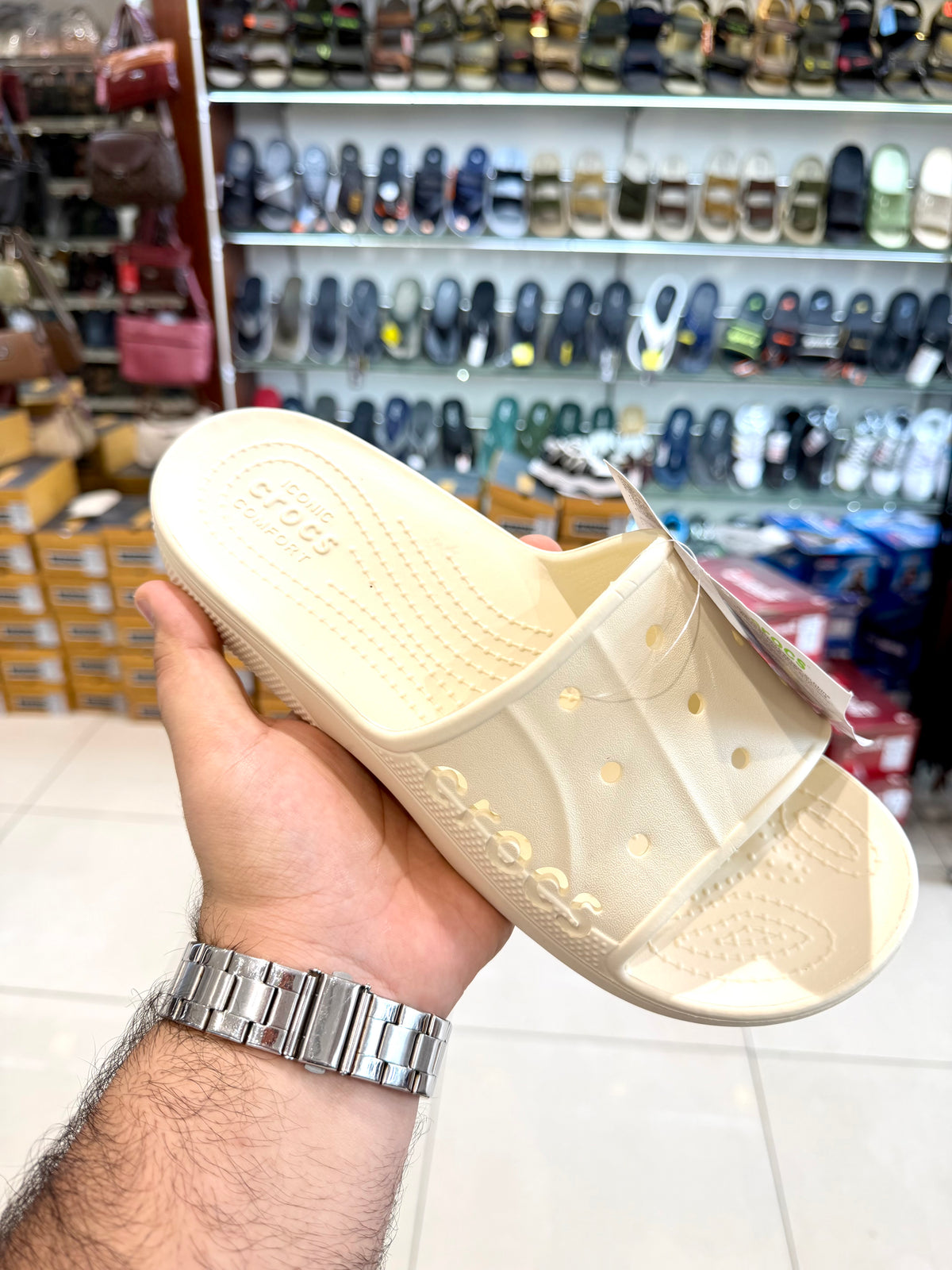 CROCS SLIDES BEIGE