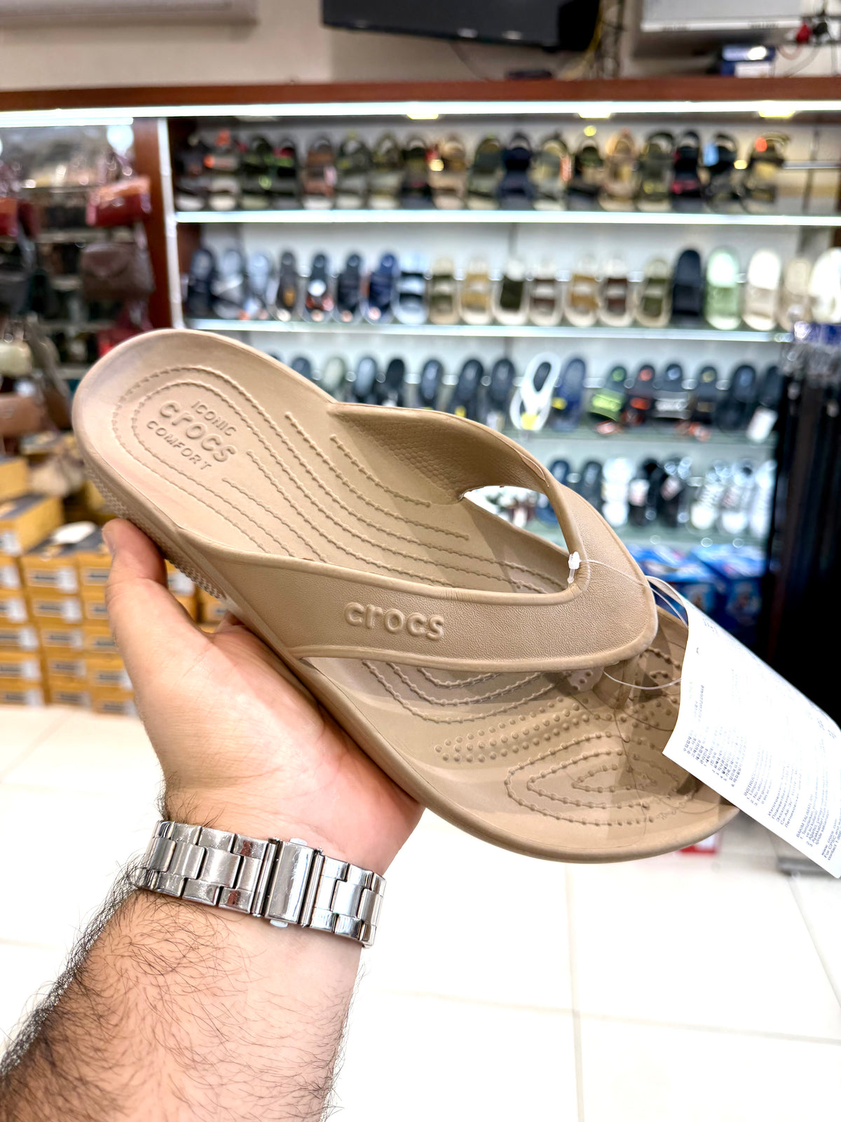 CROCS V SHAPE BROWN