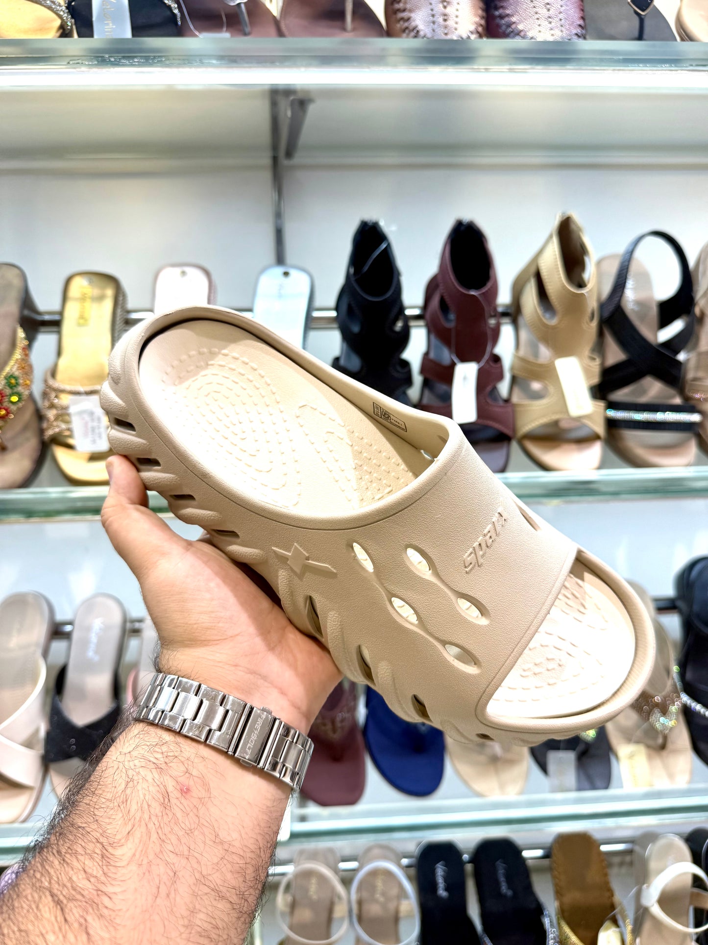 SPARX CREAM FLIPFLOPS