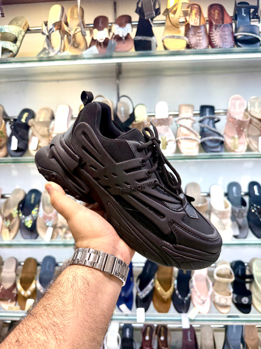 FULL BLACK SNEAKERS