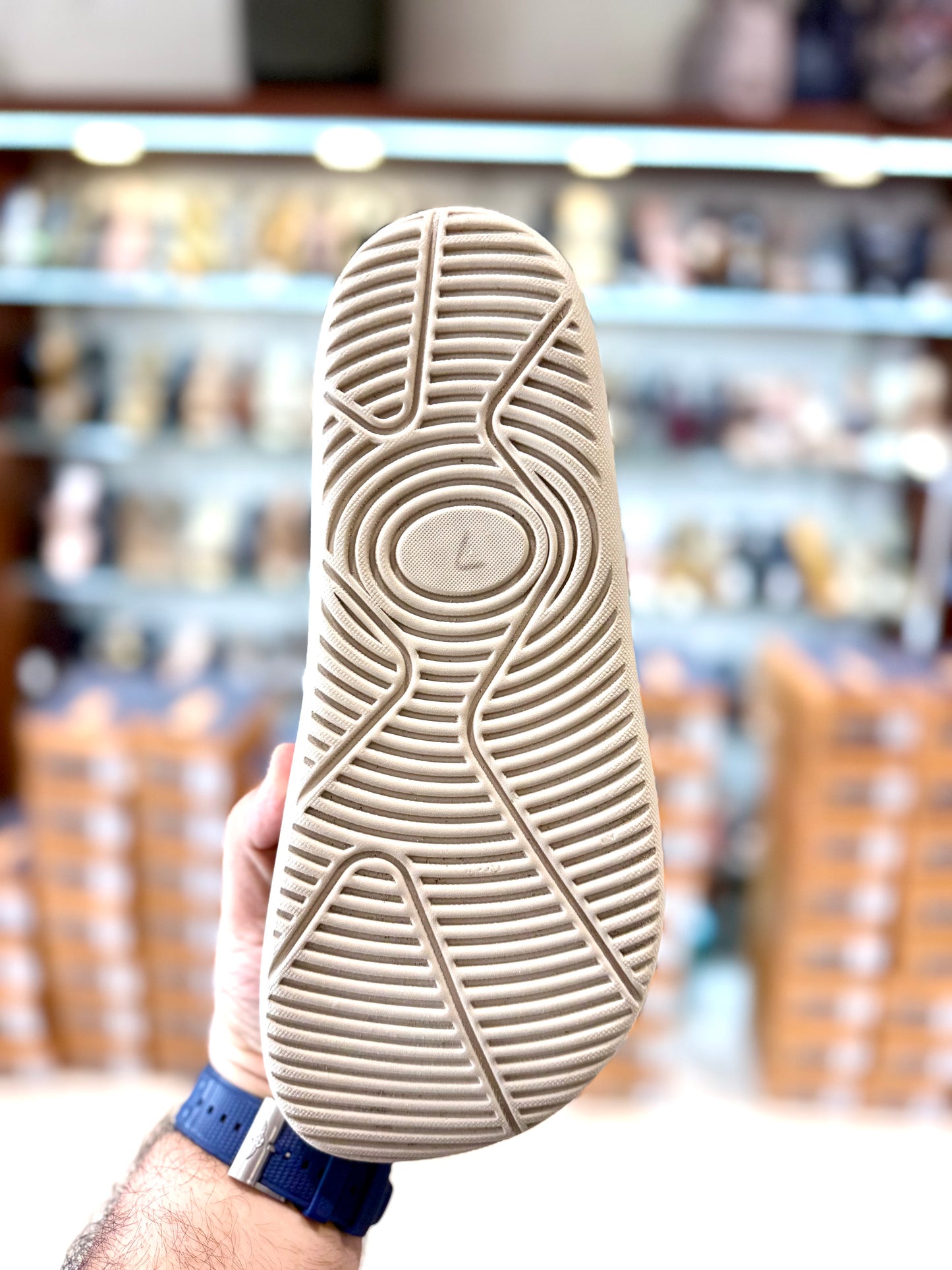 WALTAIR FINGER BROWN