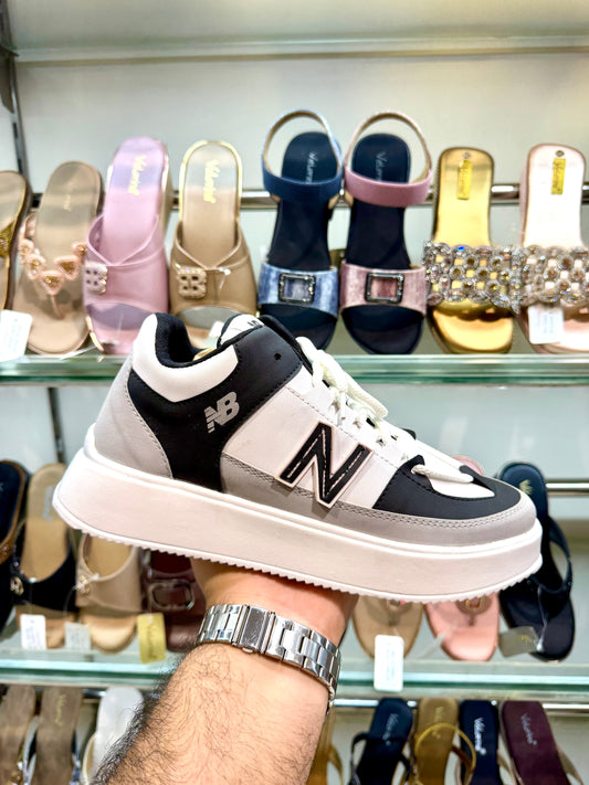 SNEAKERS NEW BALANCE BLACK/WHITE