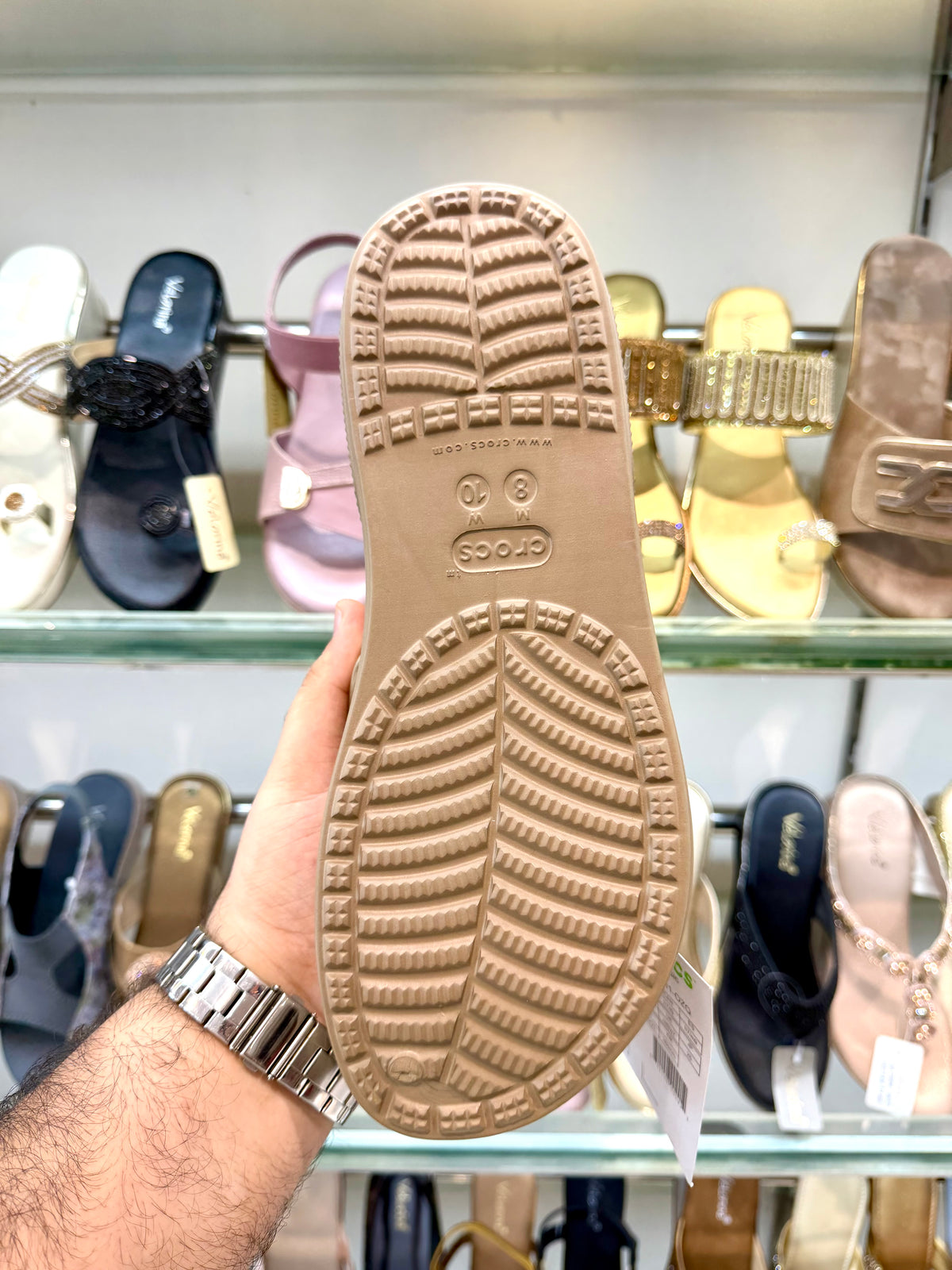 CROCS V SHAPE BROWN