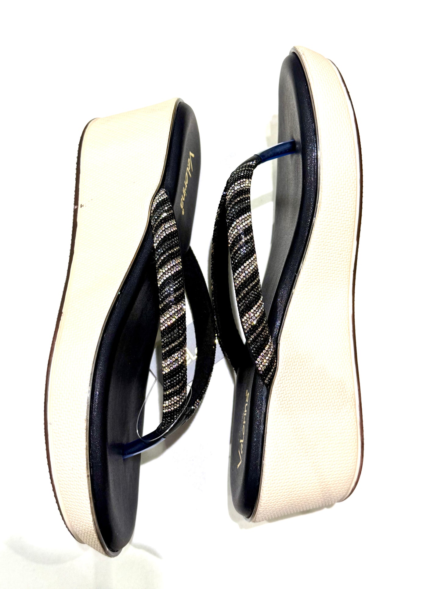 VELORINA BLACK V SHAPE