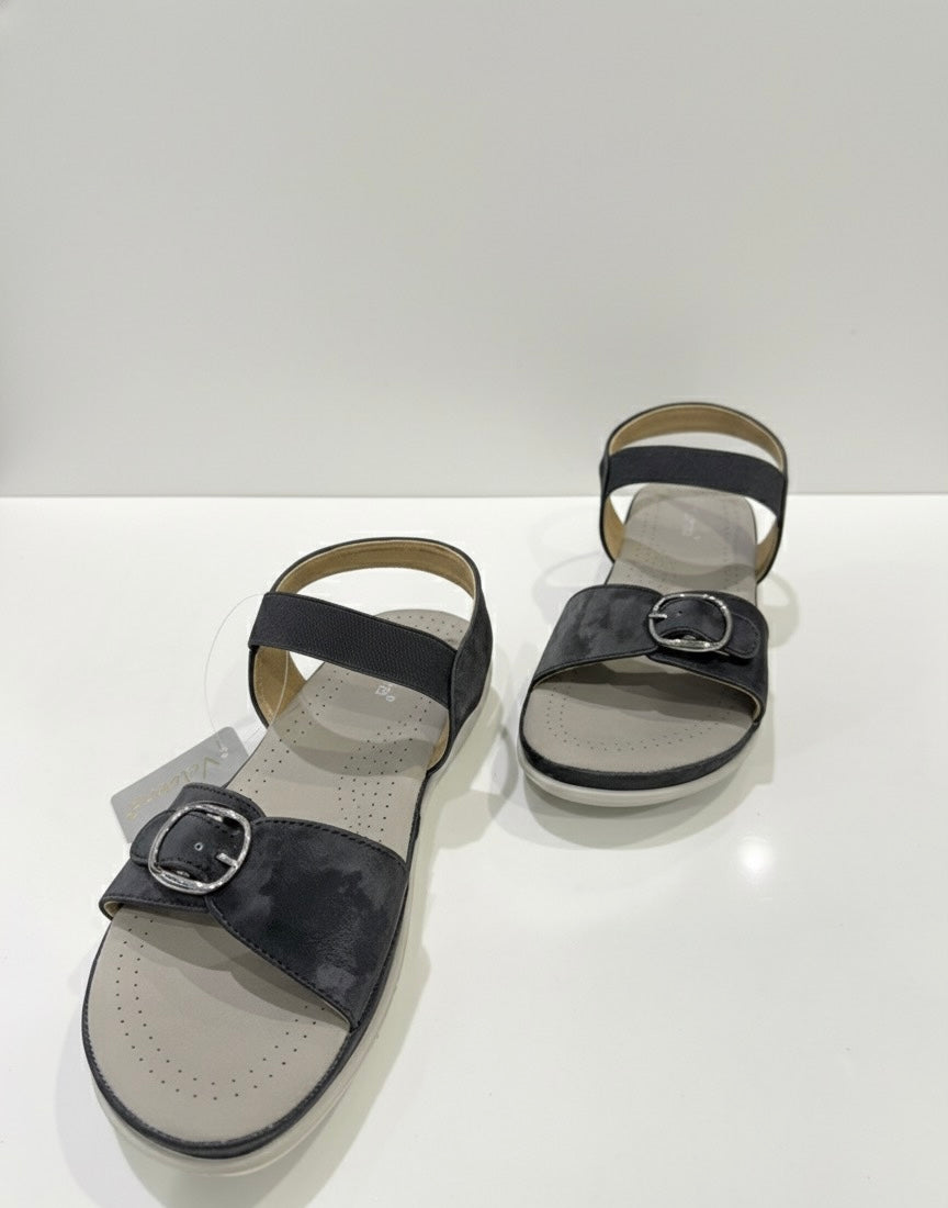 VELORINA SANDLES BLACK