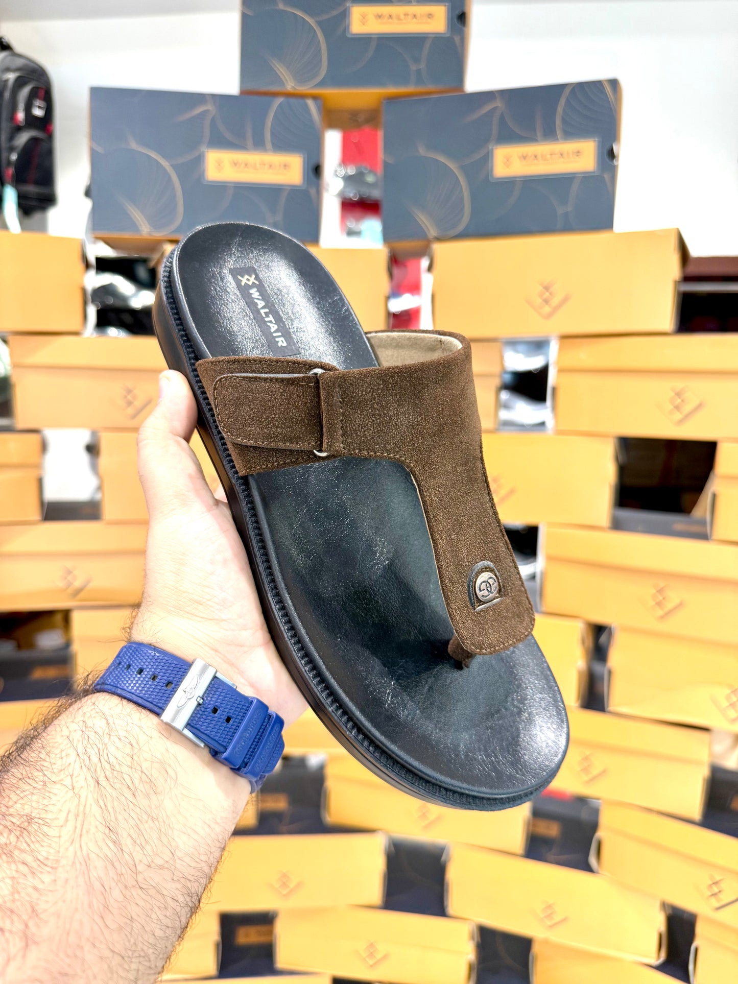 WALTAIR T STRAP BROWN