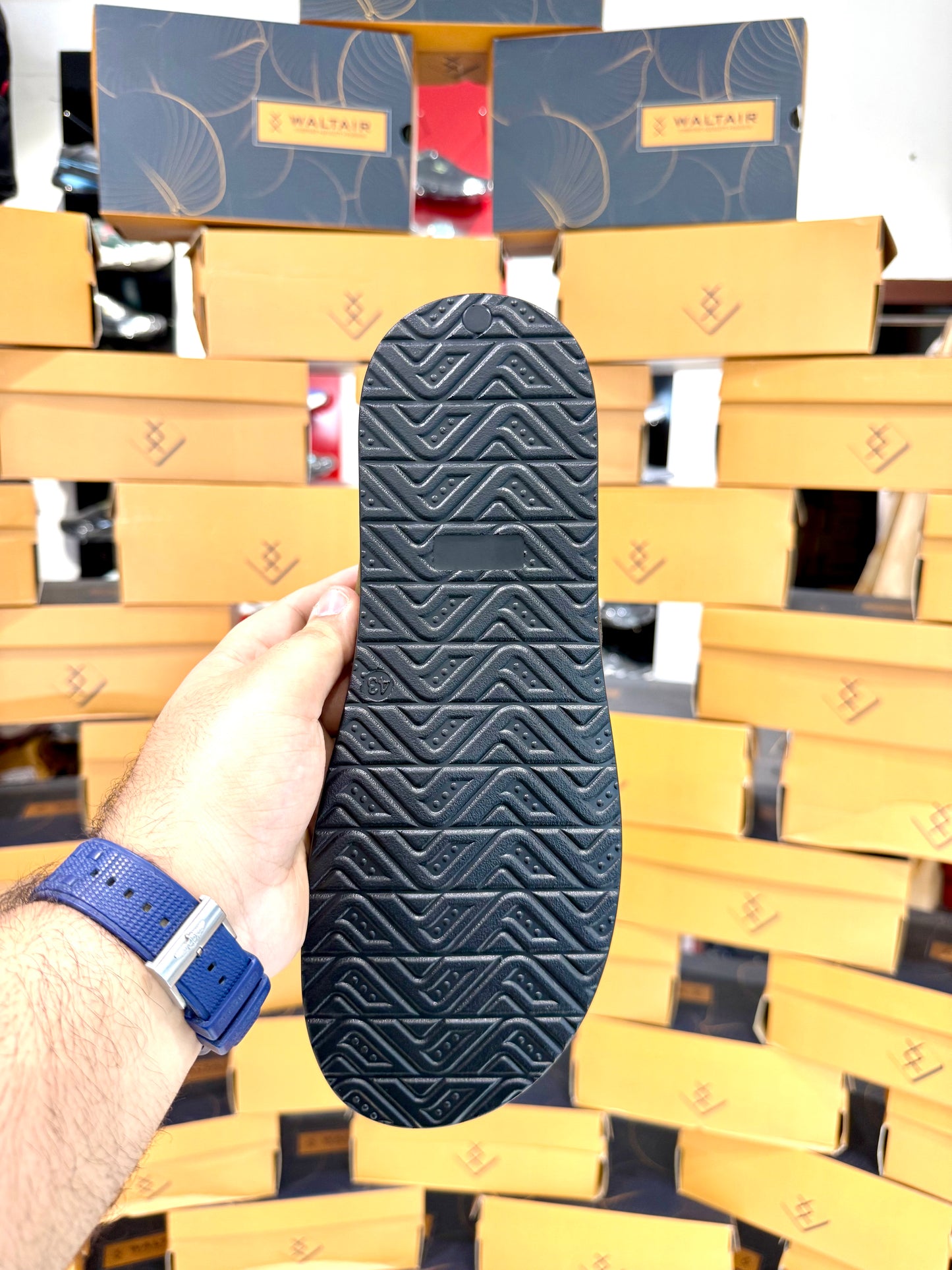 WALTAIR T STRAP BROWN